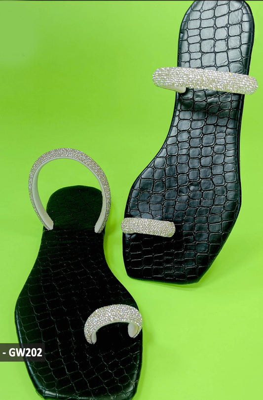 Black Color Silver Shine Straps Toe Ring Slipons - GW202