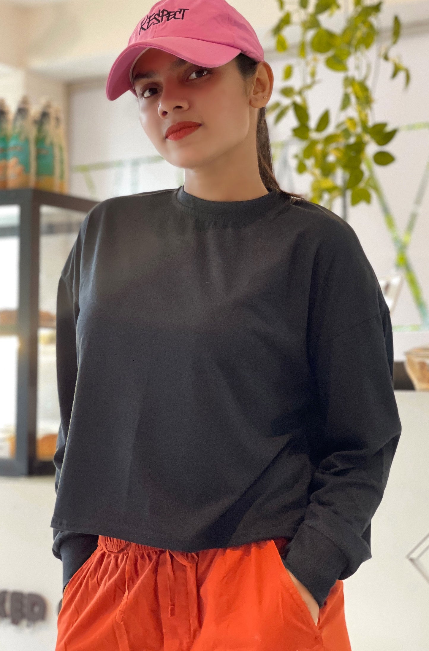 Drop Shoulder Oversized Long Sleeve Black Color Short T Shirt | GM197
