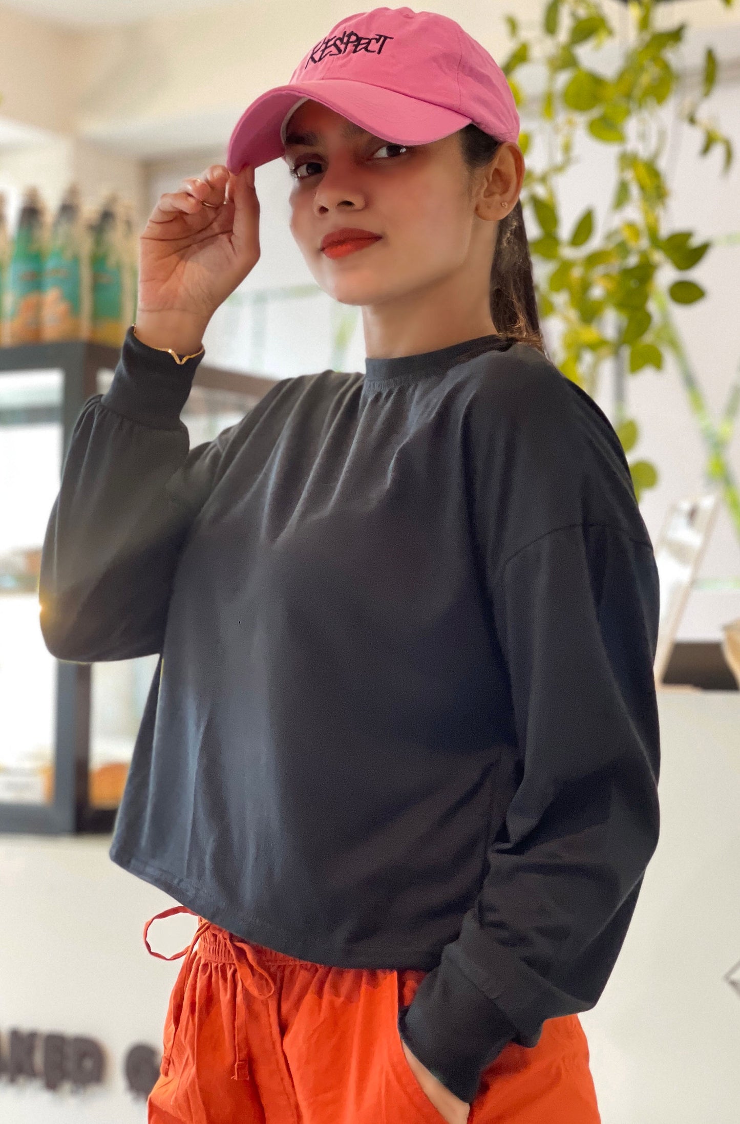 Drop Shoulder Oversized Long Sleeve Black Color Short T Shirt | GM197