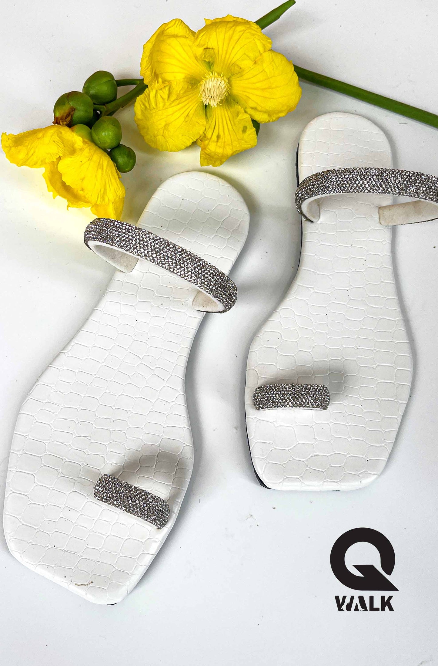 White Color Silver Shine Strap Toe Ring Slipons - GW215