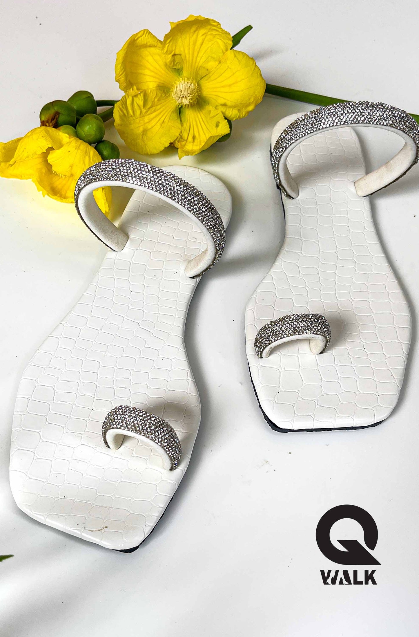 White Color Silver Shine Strap Toe Ring Slipons - GW215