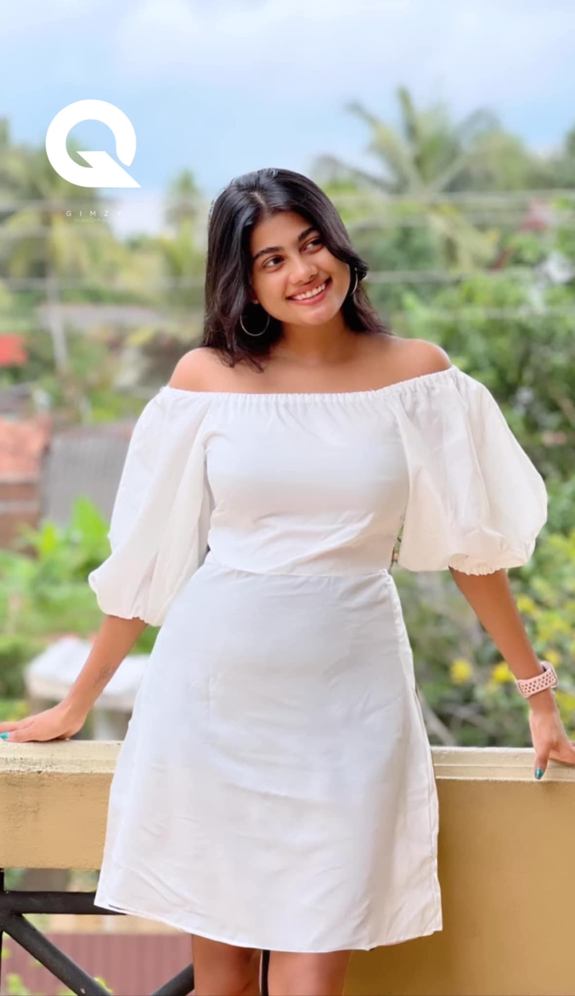 White Color Puff Sleeve Short Dress | GM103